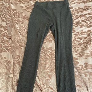 Gray ribbed leggings